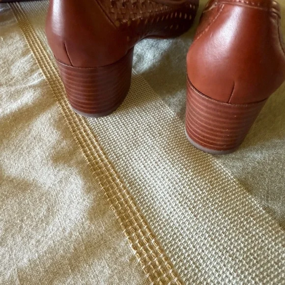 Patricia Nash Allegra Pump Size US 6.5M - Picture 2 of 5